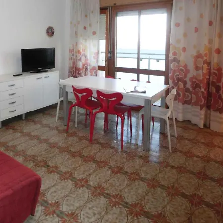 Apartamento Apartments In Lignano Sabbiadoro 42741 *