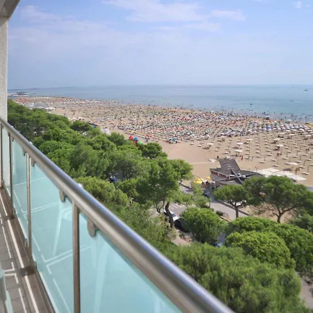 アパート Apartments In Lignano Sabbiadoro 42741 *